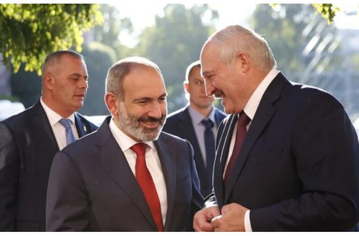 Paşinyan Azərbaycana görə Lukaşenkoya zəng edib