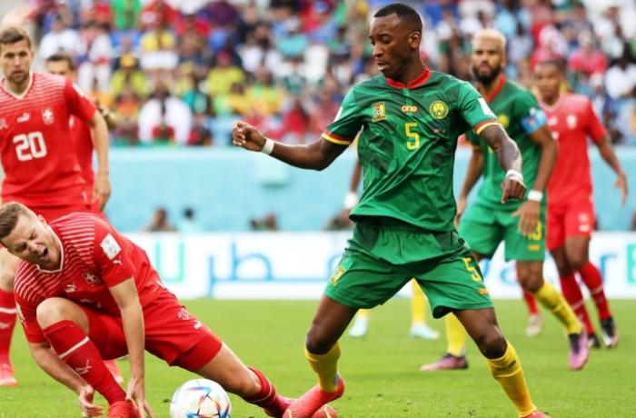 Kamerunun futbolçusu DÇ-də Rusiya bayrağı ilə oynadı — FOTO