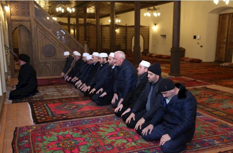 Prezidentin ziyarət etdiyi məsciddə 100 il sonra namaz qılındı — FOTO