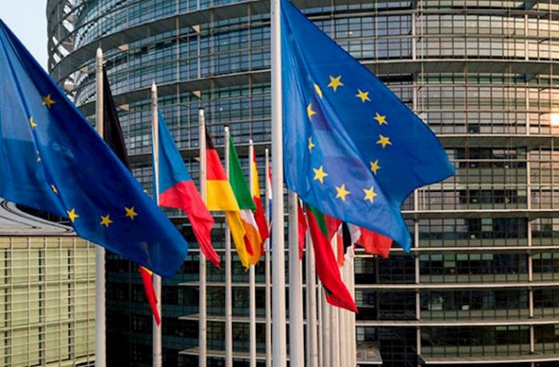 Avropa Parlamentinin sədr müavini korrupsiya ilə bağlı saxlanılıb 