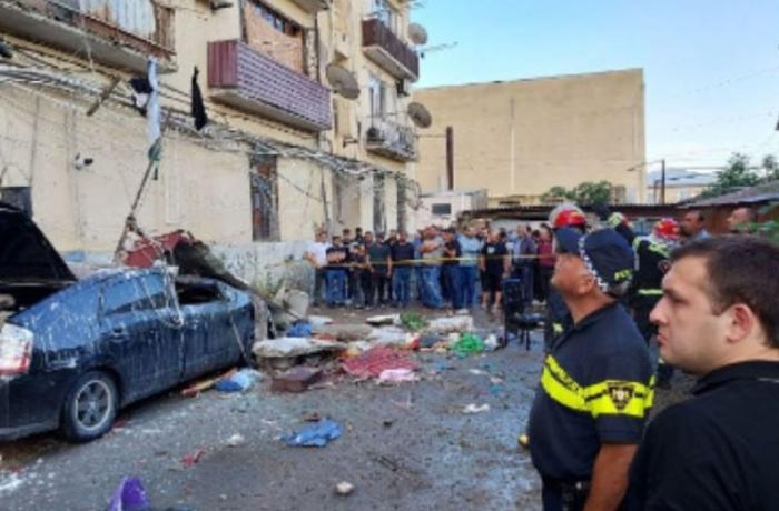 Gürcüstanda azərbaycanlıların sıx yaşadığı ərazidə binanın eyvanı uçdu, bir nəfər öldü