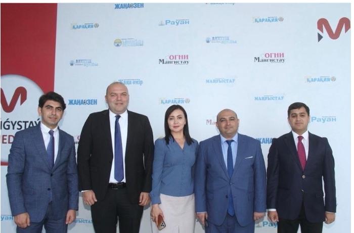 Azərbaycanlı jurnalistlər Qazaxıstanın nüfuzlu media qurumunu ziyarət etdi — FOTOLAR 