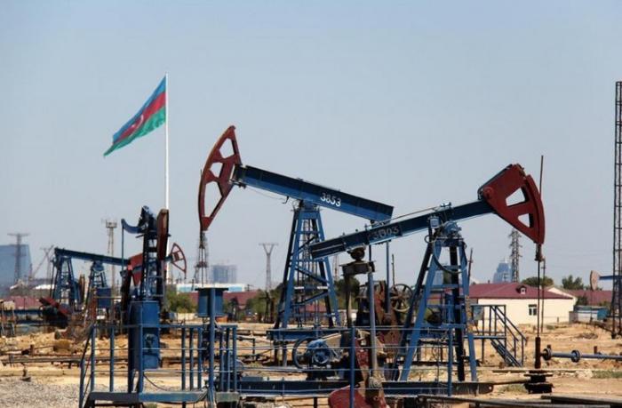 Azərbaycan nefti bahalaşır 