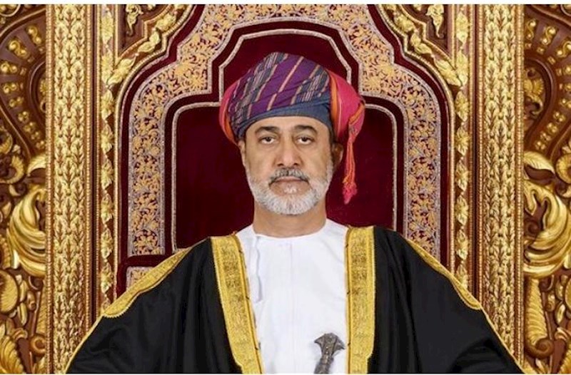 Oman Sultanı 121 məhbusu əfv etdi