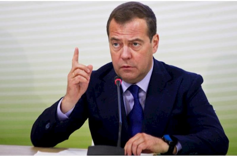 “Xarici agent olan şəxslər gəlirdən məhrum edilməlidir” — Medvedev