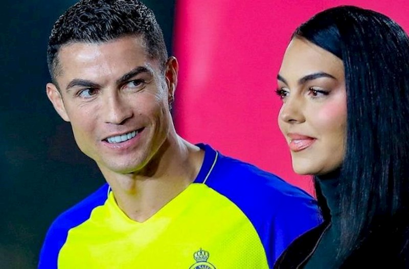 Ronaldonun sevgilisi geyiminə görə cərimələnəcək — FOTO