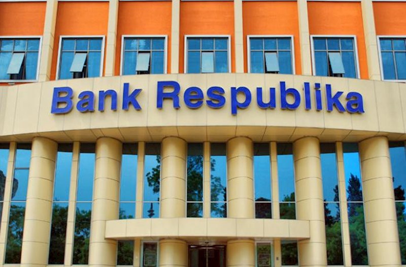 Jurnalist “Bank Respublika”nı konfidensiallıq qaydalarını pozmaqda ittiham etdi — FOTO