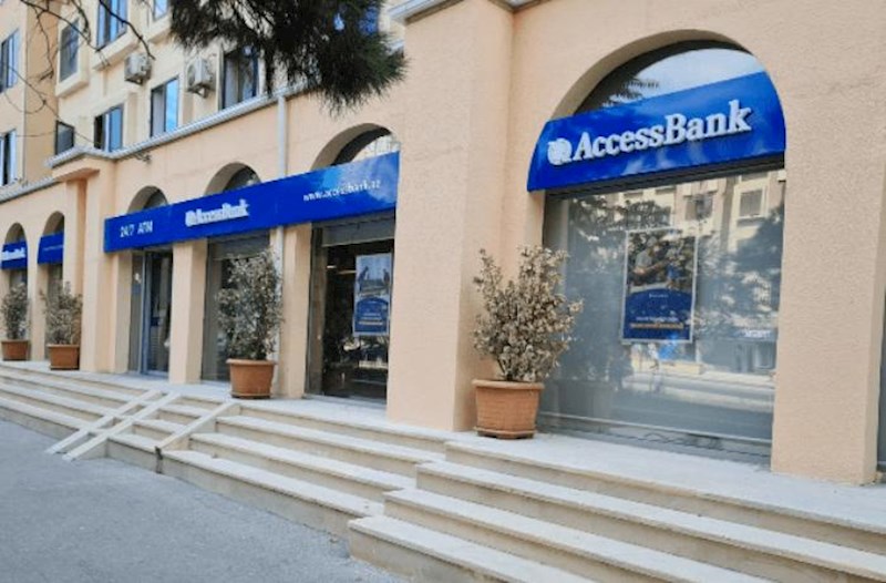 “AccessBank”la biznesmen arasında İNSİDENT