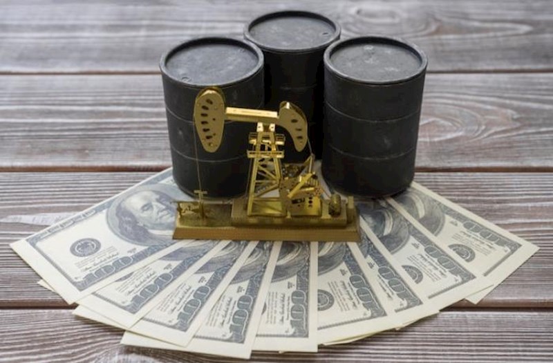 Azərbaycan neftinin qiyməti 100 dollara düşdü