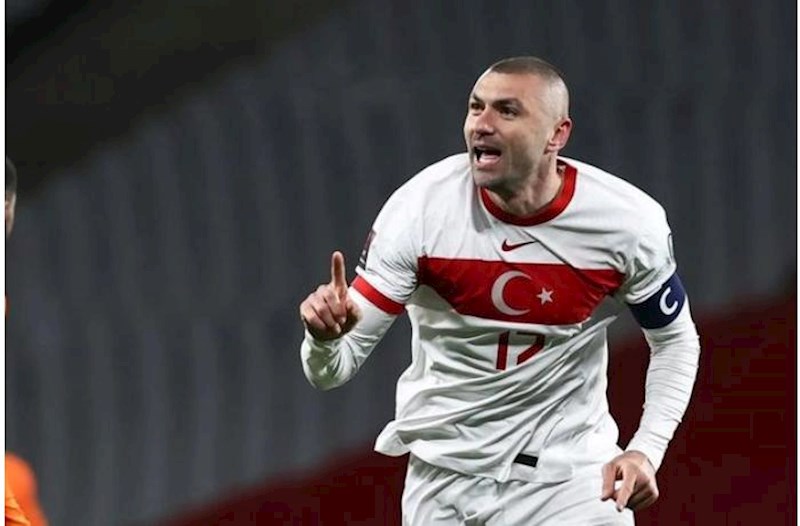 Burak Yılmaz karyerasını başa vurdu: “Beşiktaş”ın məşqçisi olur