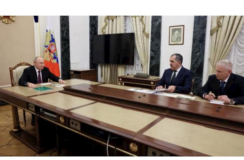 Putin "Vaqner"in keçmiş komandiri ilə görüşdü 