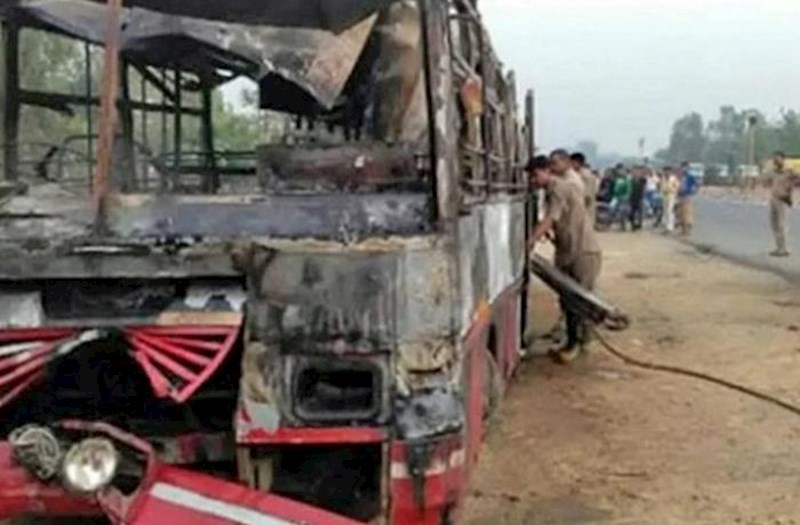 Hindistanda yol qəzasında azı 22 nəfər ölüb