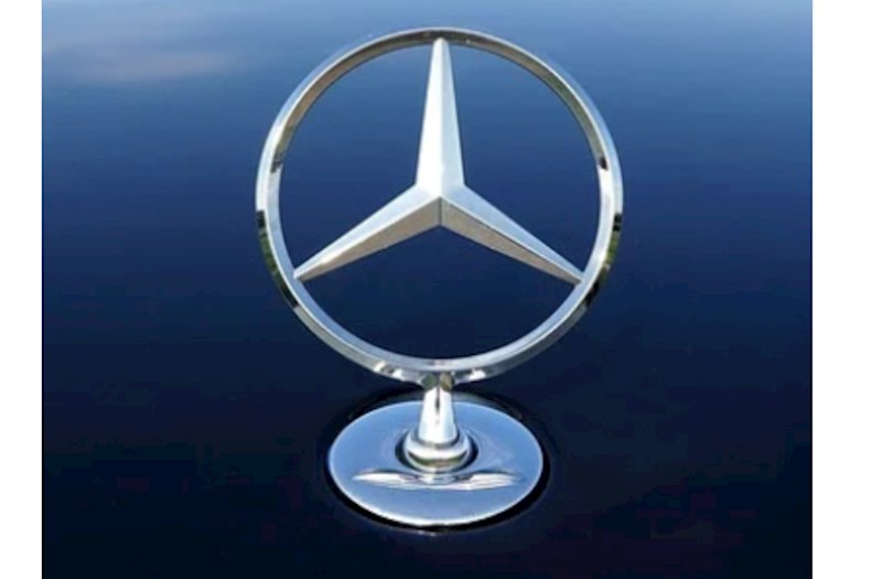 “Mercedes” Türkiyədə ehtiyat hissələrin logistika mərkəzini açıb