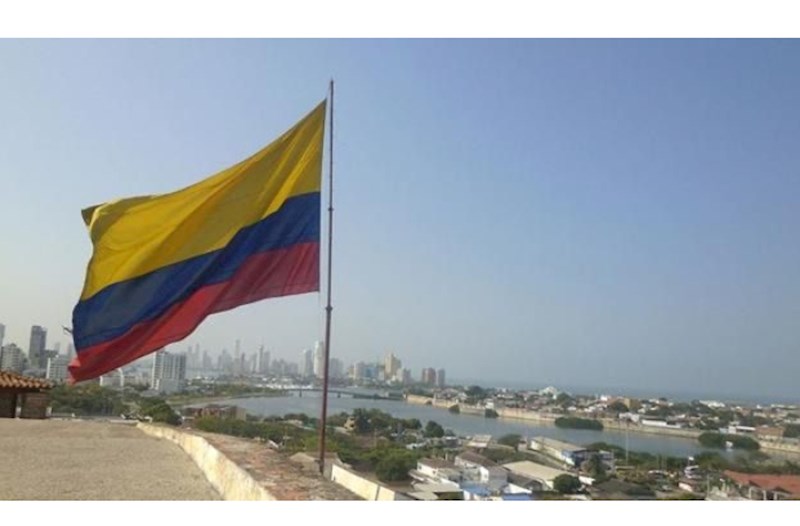Argentinalı diplomatlar Kolumbiyadan deportasiya ediləcək 