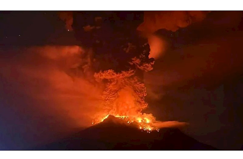 İndoneziyada dəhşətli vulkan püskürməsi: İnsanlar təxliyə edilir