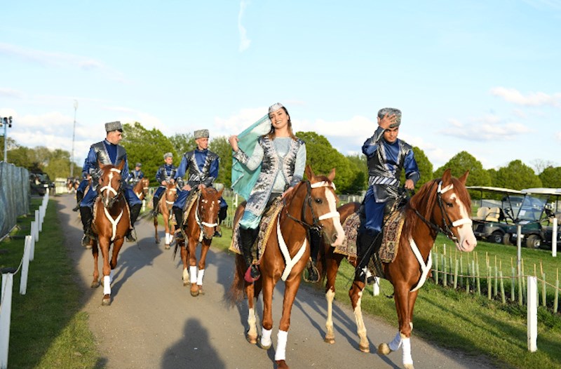 Qarabağ atları Britaniyada beynəlxalq yarışa qatılıblar