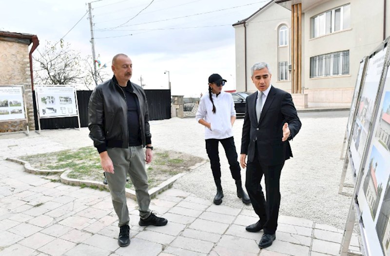 İlham Əliyev və Mehriban Əliyeva Mamayı məscidinin açılışında