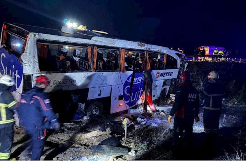 Türkiyədə sərnişin avtobusu aşdı: Ölənlər və yaralılar var