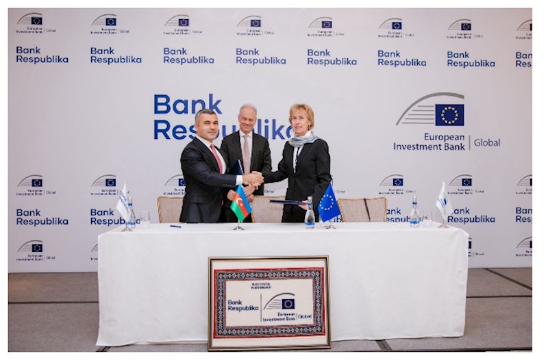 Dünyanın ən böyük beynəlxalq maliyyə institutu Azərbaycanda Bank Respublikanı seçdi — FOTOLAR